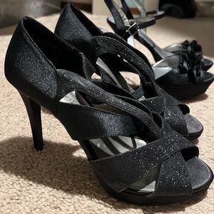 Sparkle black heels